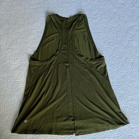 lululemon athletica Olive Muscle Tee - Picture 7 of 7